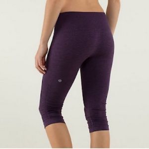 Women's Purple Cropped Leggings